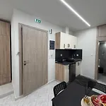 Velorea Exclusive Residences 公寓