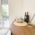 Velorea Residences Apartamento *